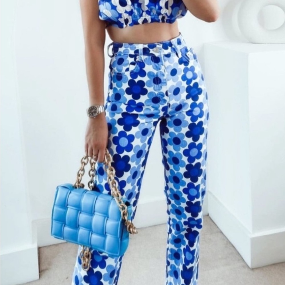 Zara daisy jeans 🫐